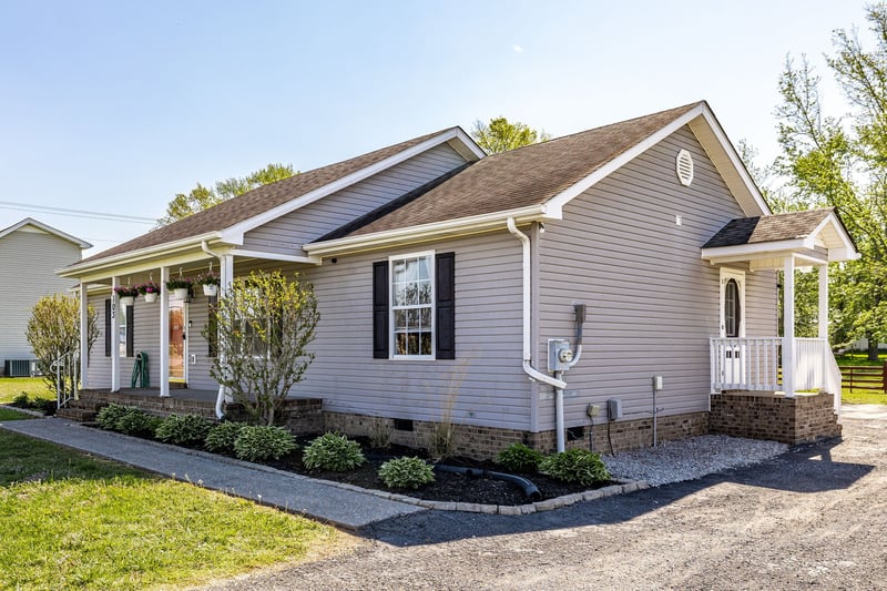 103 Kenwood Dr, Portland, TN 37148