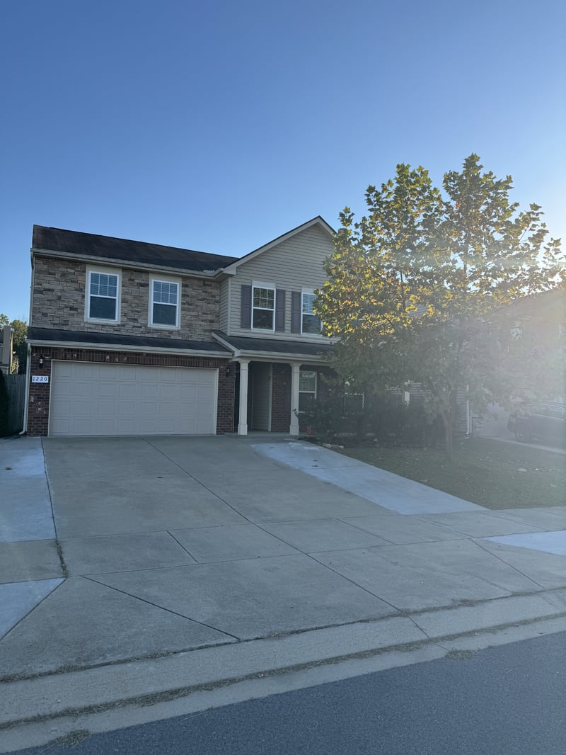 1220 Lumsley Dr, Lebanon, TN 37087