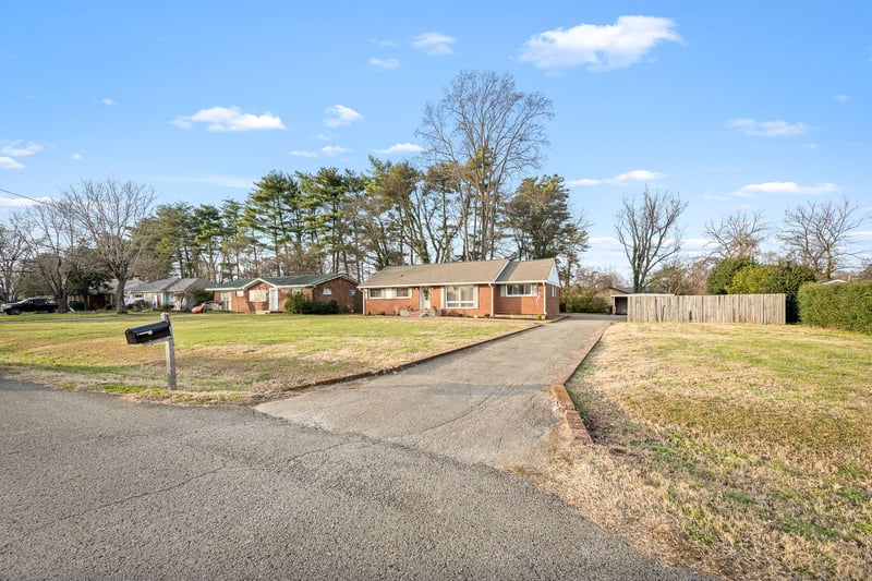 1403 Diana St, Murfreesboro, TN 37130
