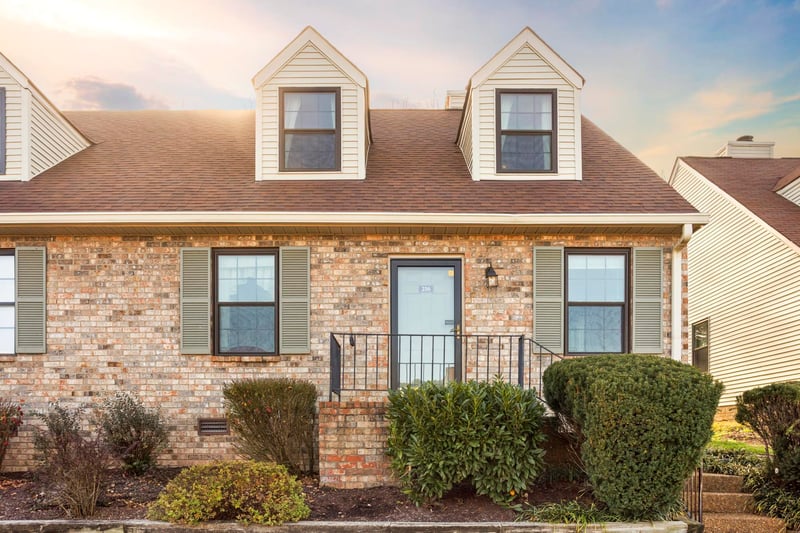 216 Deerpoint Ct, Hendersonville, TN 37075