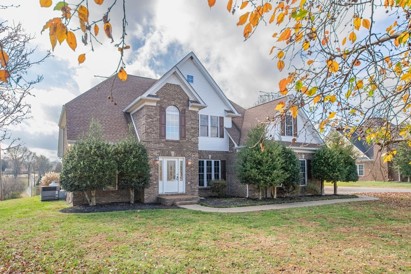 3693 Trousdale Ln, Columbia, TN 38401