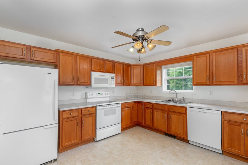 381 Bailey Ln, Pleasant View, TN 37146