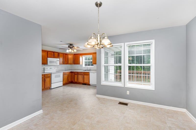 381 Bailey Ln, Pleasant View, TN 37146