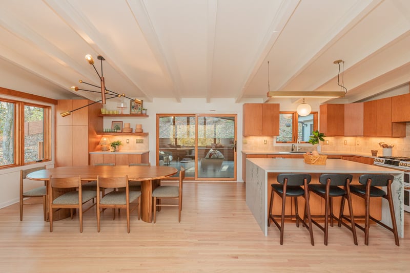 888 Forest Acres Dr, Nashville, TN 37220