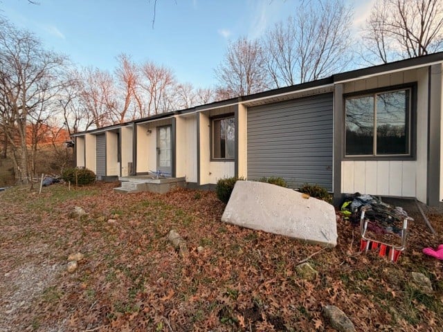 652 Ella West Cir, Lynnville, TN 38472