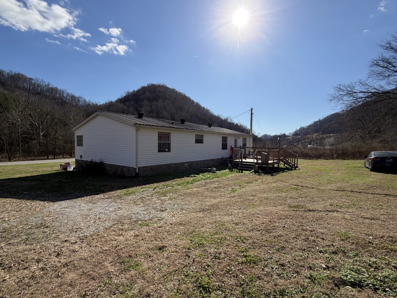 859 Pleasant Shade Hwy, Pleasant Shade, TN 37145