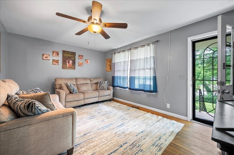 7040 Bonnamere Dr, Hermitage, TN 37076