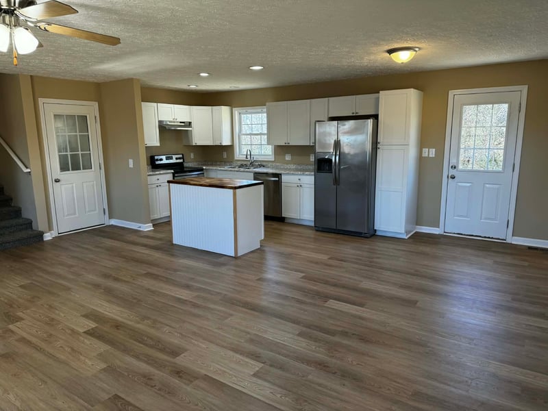 3021 Thompson Ln, Westmoreland, TN 37186