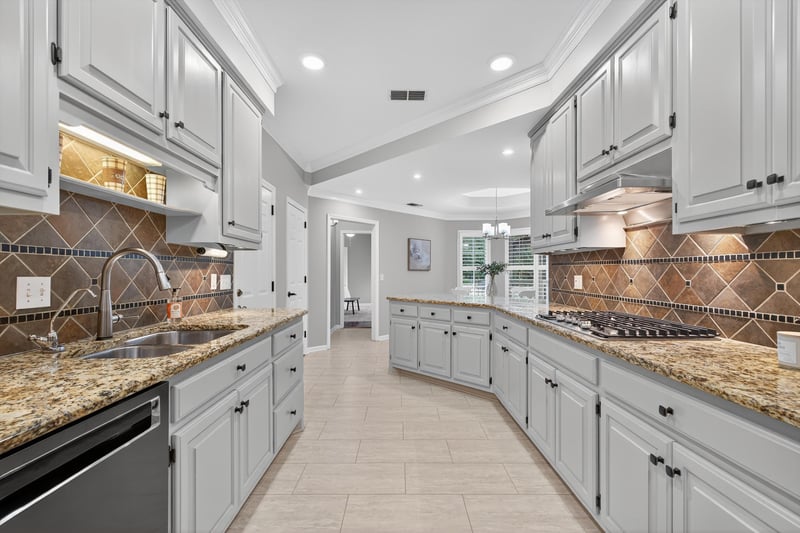 2243 Northwoods Dr, Murfreesboro, TN 37130