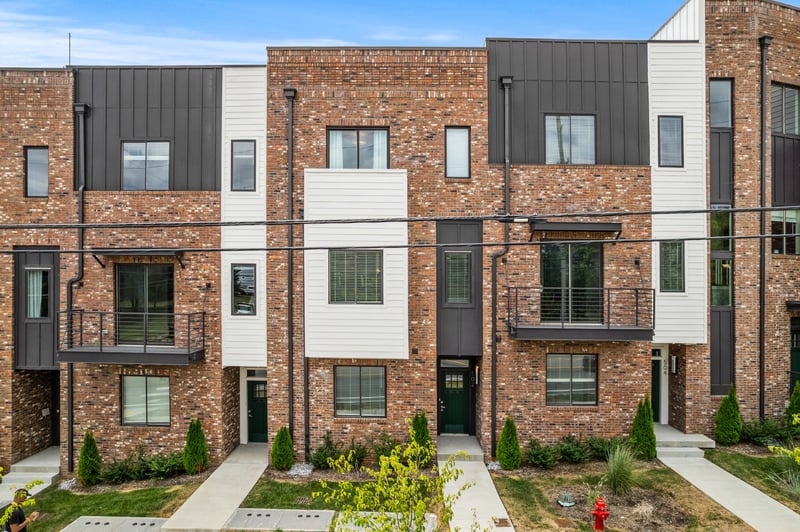 500 W Trinity Ln, Nashville, TN 37207