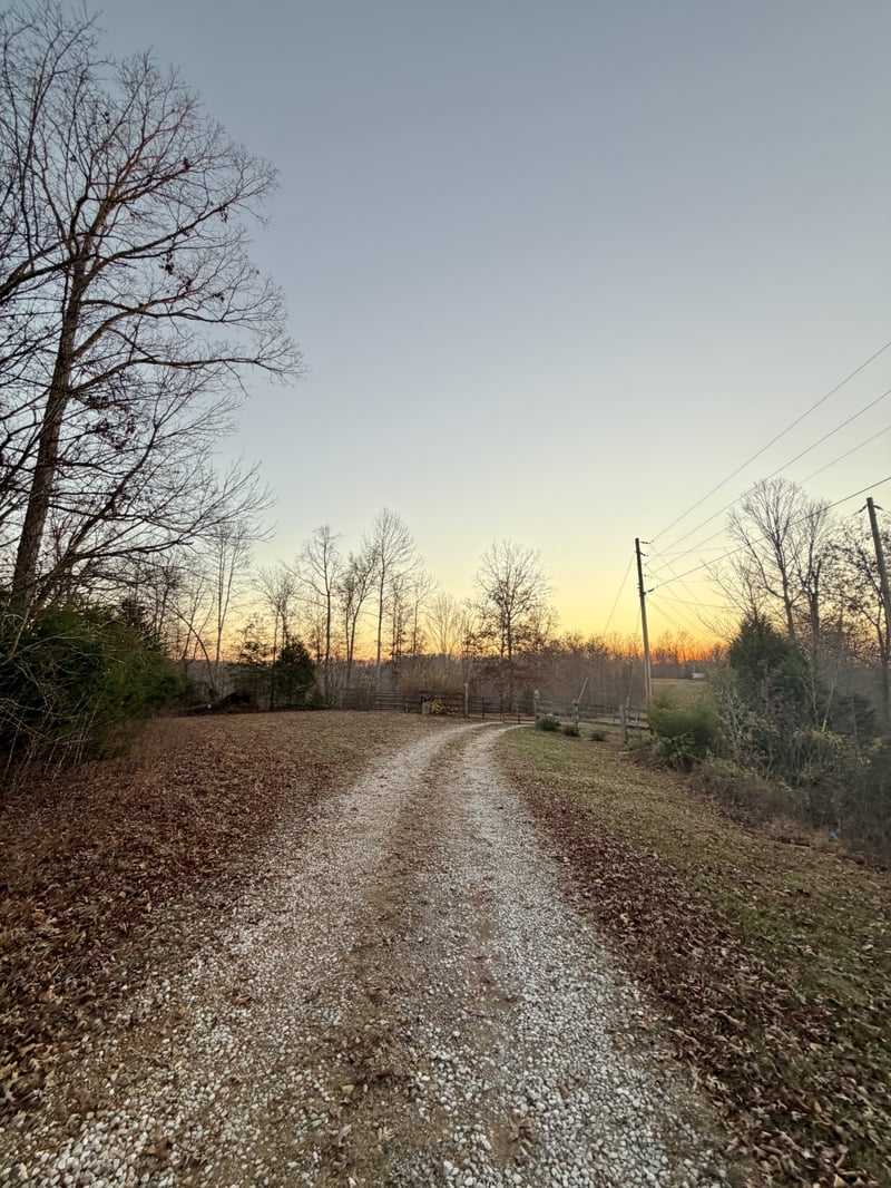 1 Sunnyside Dr, Ashland City, TN 37015