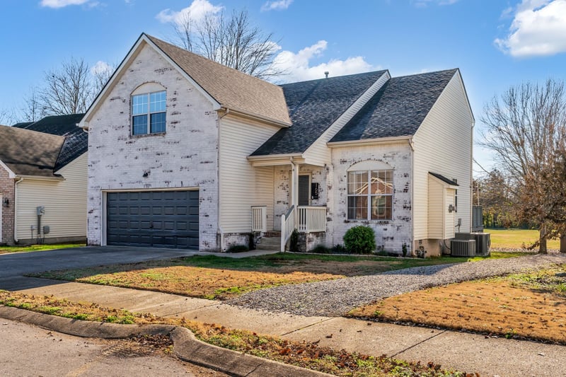 165 Sumner Meadows Ln, Hendersonville, TN 37075