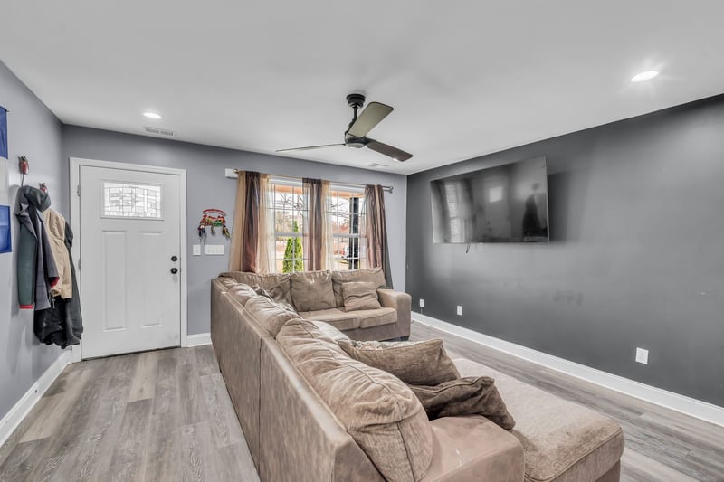 412 Larkin Springs Rd, Madison, TN 37115