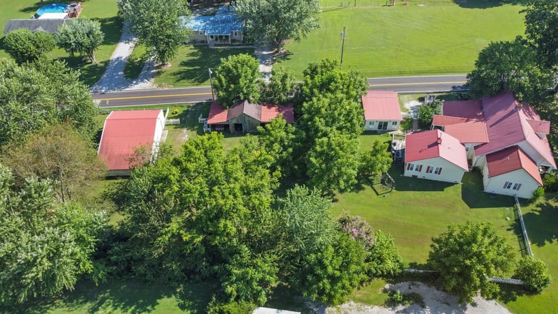 3371 Highway 76 , Cottontown, TN 37048