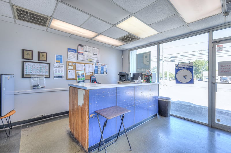 327 W Main St, Hendersonville, TN 37075