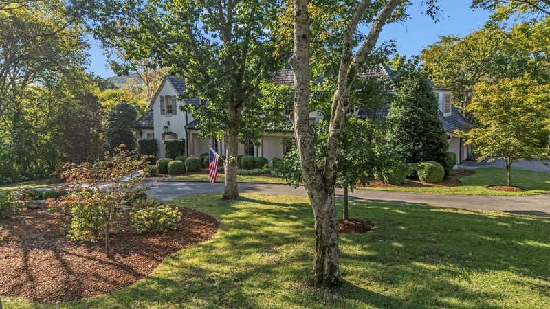 2223 Hemingway Dr, Nashville, TN 37215