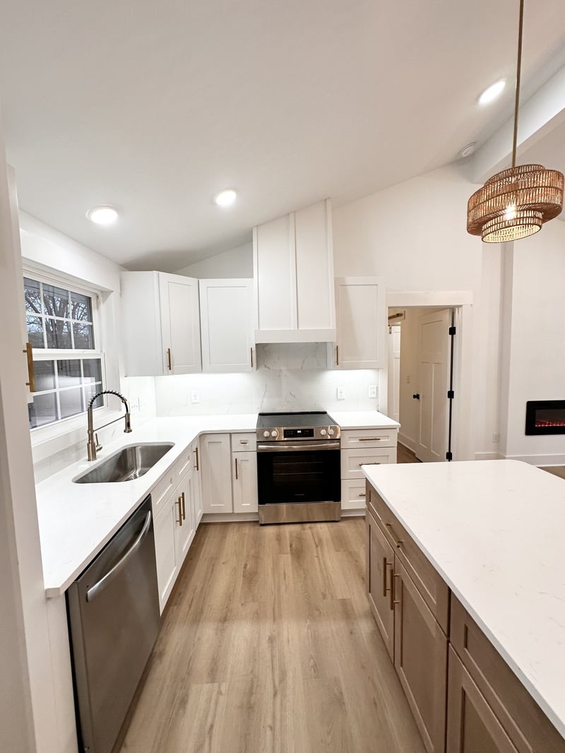 106 Lucinda Ln, Hendersonville, TN 37075