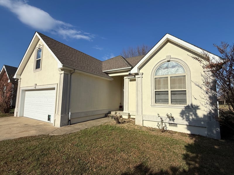 141 Foxrun , Springfield, TN 37172