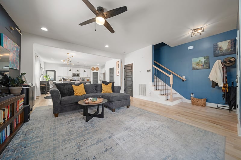 3111 River Dr, Nashville, TN 37218