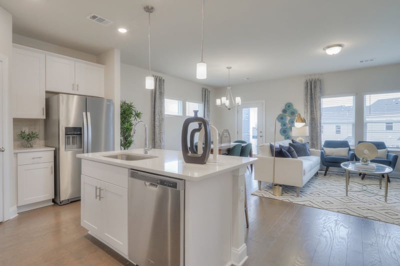 4677 Ridge Bend Dr, Nashville, TN 37207