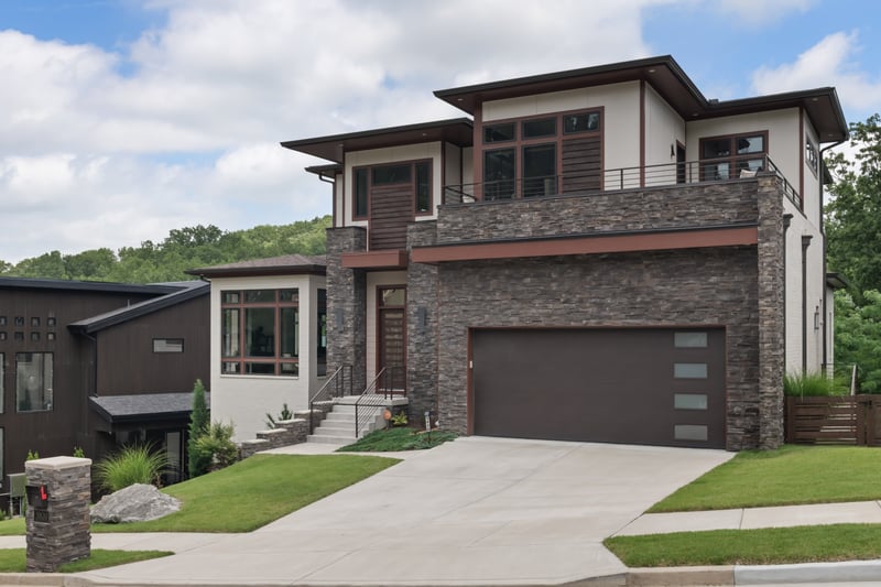 5820 Woodland Hills Dr, Nashville, TN 37211