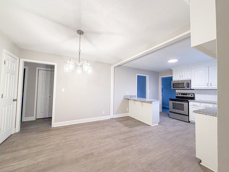 1906 Gardner Dr, Murfreesboro, TN 37130