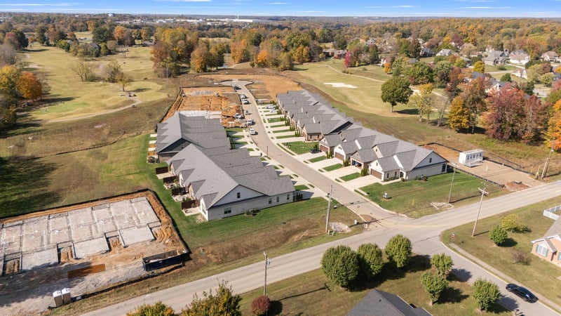 558 W Foxrun, Springfield, TN 37172