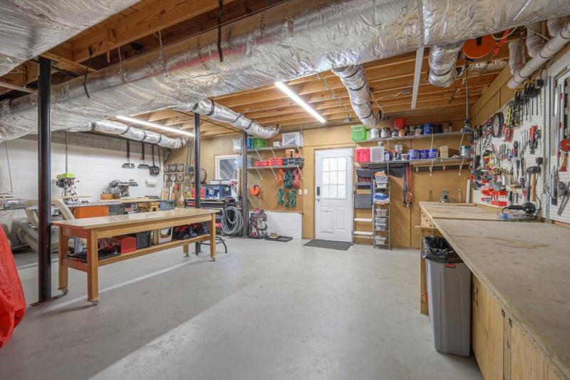 6752 Autumnwood Dr, Nashville, TN 37221