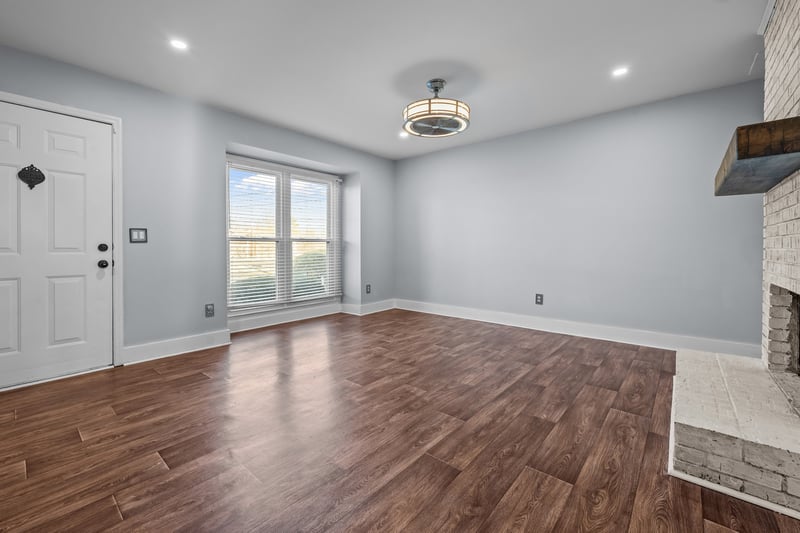 501 Williamsburg Dr, Nashville, TN 37214