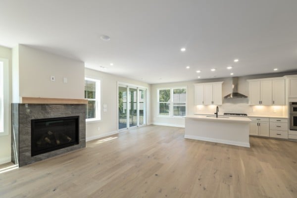 460 Tomlinson Pointe Dr, Mount Juliet, TN 37122