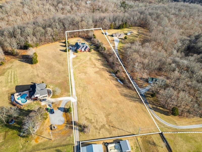 4947 Albert Fentress Rd, Greenbrier, TN 37073