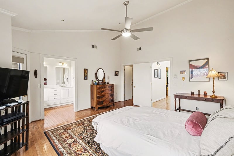 2207 Westview Dr, Nashville, TN 37212