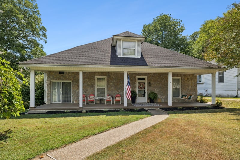 56 Main St, Gordonsville, TN 38563