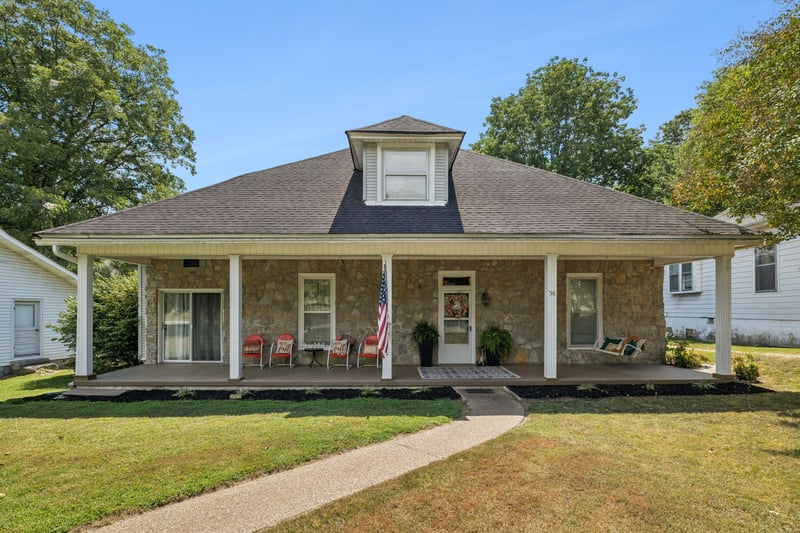 56 Main St, Gordonsville, TN 38563