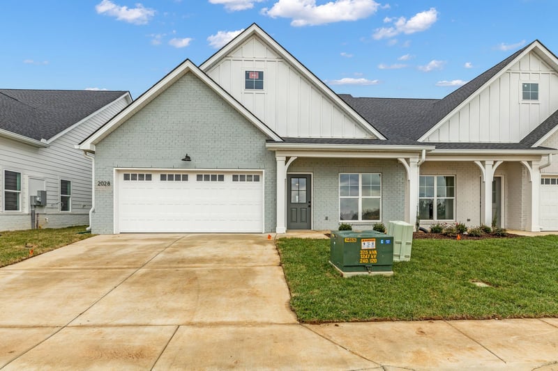 2028 Grace Johns Cir, Murfreesboro, TN 37128
