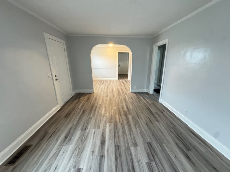 2421 Grover St, Nashville, TN 37207