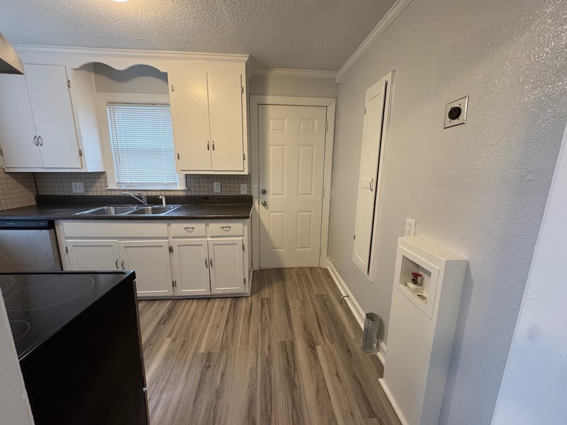 2421 Grover St, Nashville, TN 37207