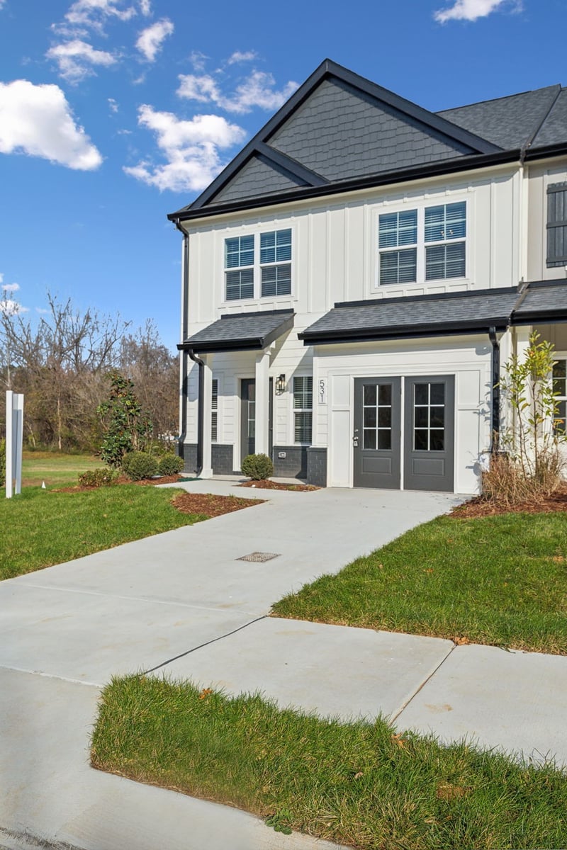 615 Tulip Springs Ct, Hermitage, TN 37076