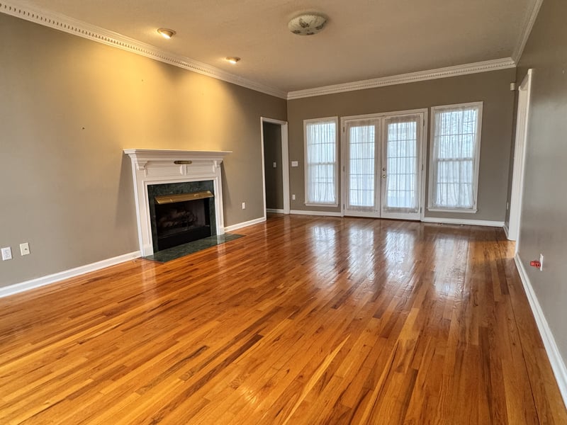 310 Orchard Park Dr, White House, TN 37188