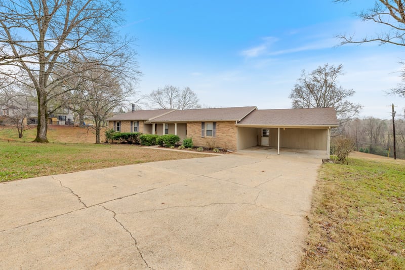 2054 Ridgecrest Cir, Dickson, TN 37055