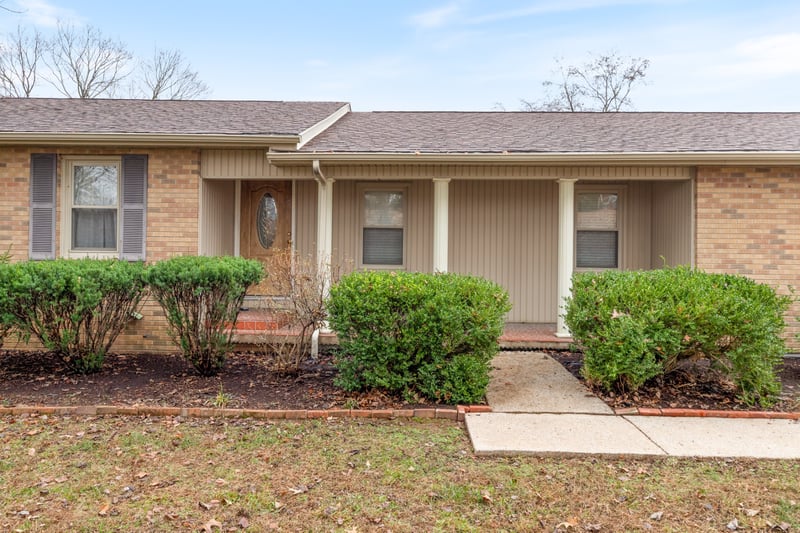 2054 Ridgecrest Cir, Dickson, TN 37055