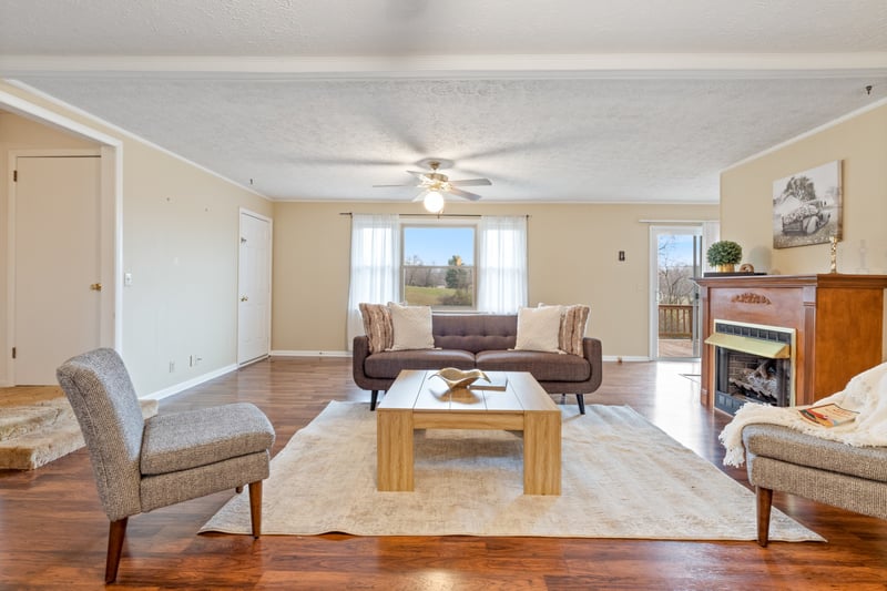 2054 Ridgecrest Cir, Dickson, TN 37055