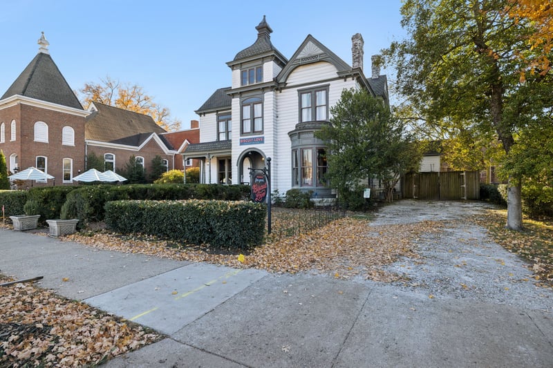 132 3rd Ave, Franklin, TN 37064