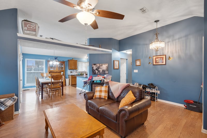 614 Creekfront Dr, Mount Juliet, TN 37122