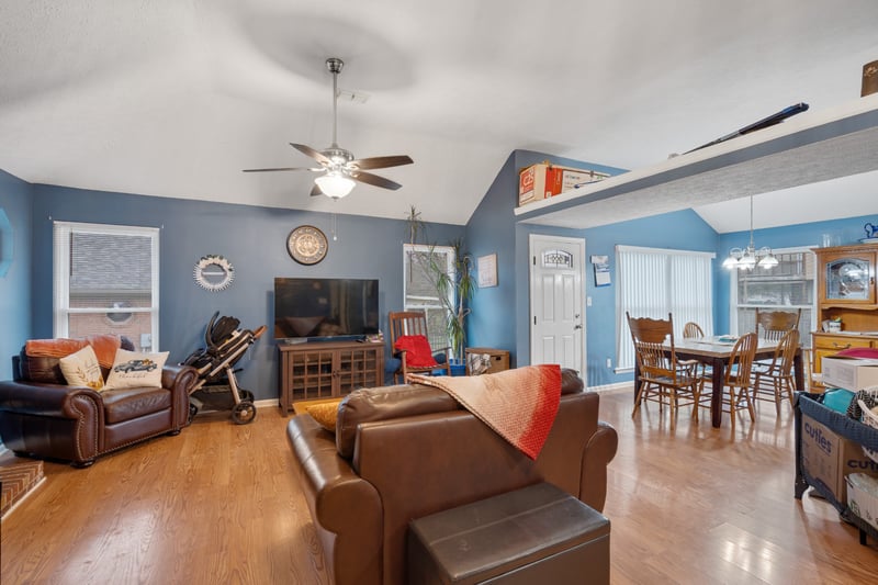 614 Creekfront Dr, Mount Juliet, TN 37122