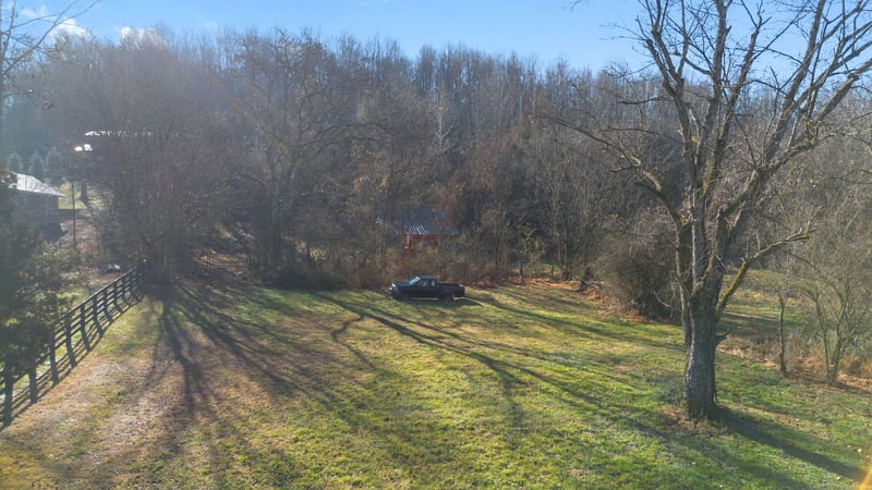 8943 Highway 100 , Nashville, TN 37221