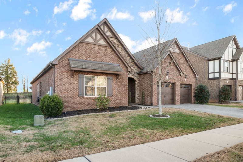 177 Ferdinand Dr, Gallatin, TN 37066