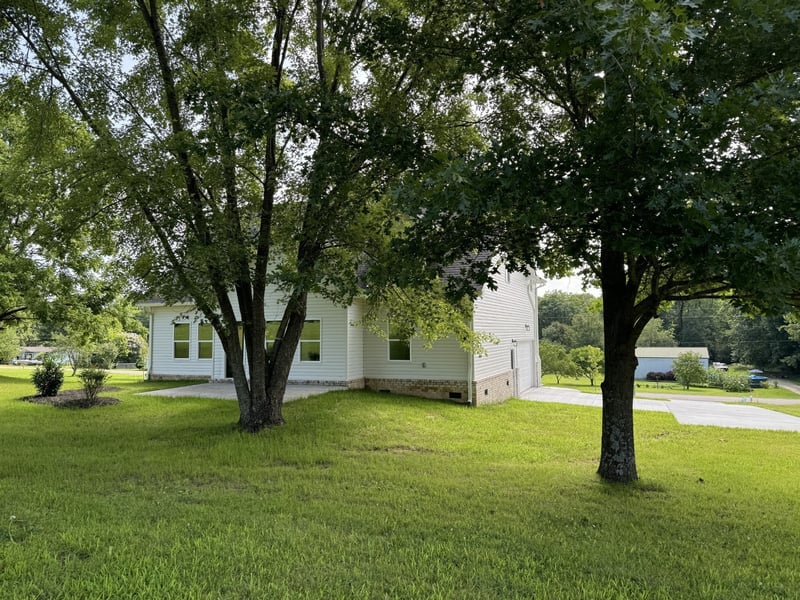 65 Misty Ln, Castalian Springs, TN 37031