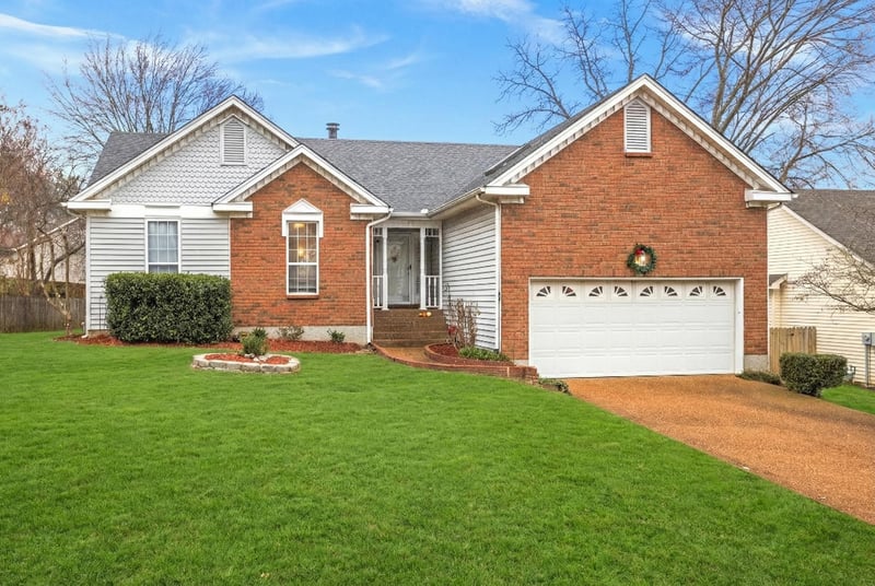 2010 Alice Springs Ct, Mount Juliet, TN 37122