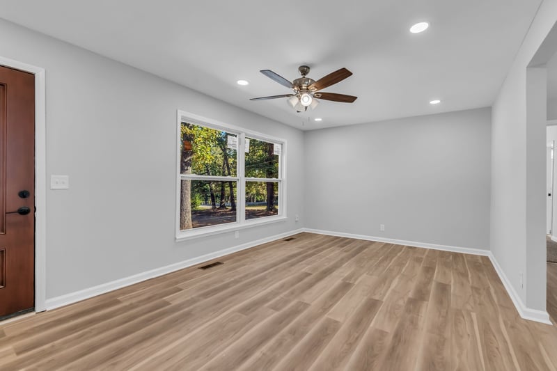 1704 George Thomas Dr, La Vergne, TN 37086